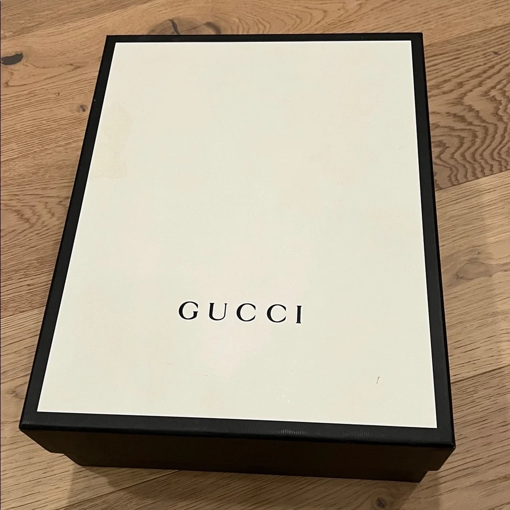 Men’s Gucci high top sneakers